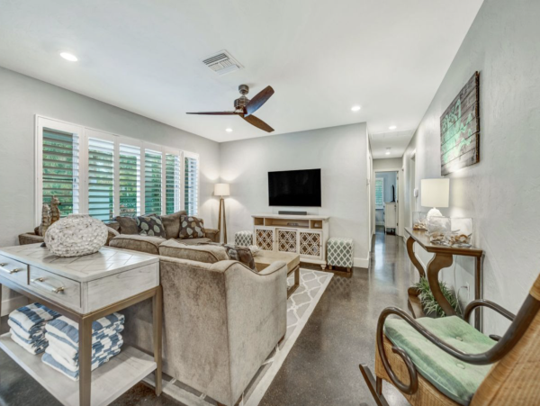 Lido Key Vacation House with Pool Near St. Armands Circle